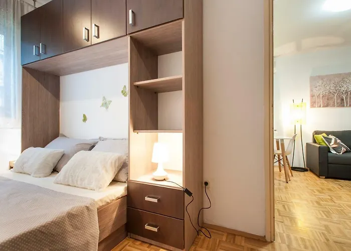 Iva アパート スプリト