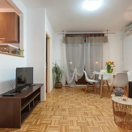 Апартаменты Iva